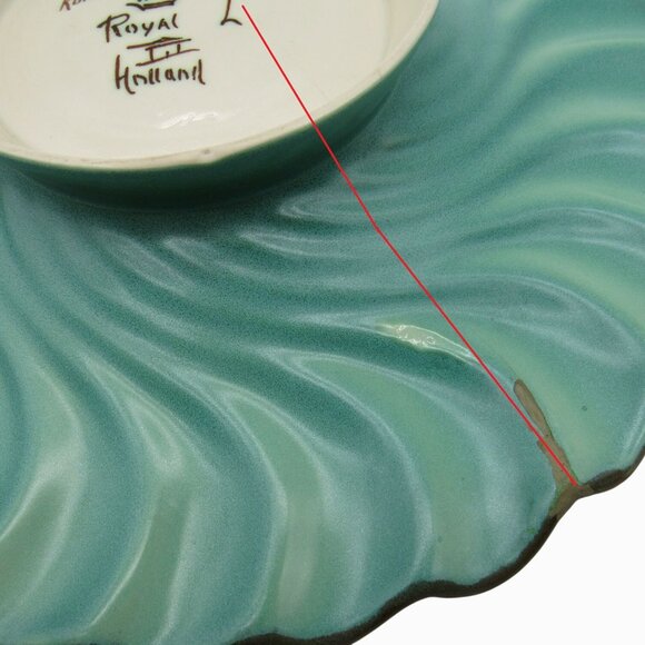 ROYAL HOLLAND Koninklyk Gouda PLATE Scalloped Edge 13" Rare Vintage - Cracked - Picture 8 of 12